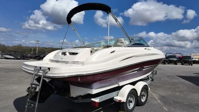 Slide: The Image of Sea Ray 200 Sundeck 2007 - 6