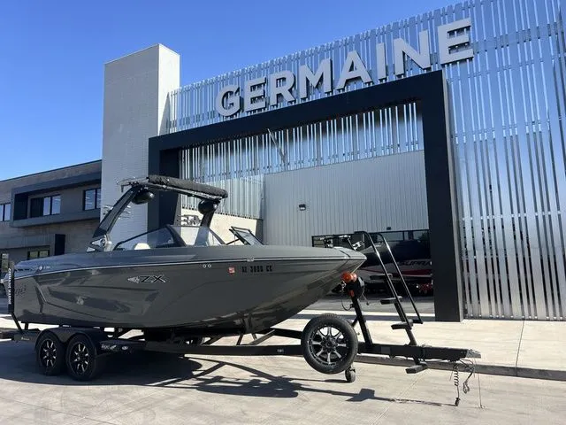 Slide: The Image of Tigé 23ZX 2020 - 3