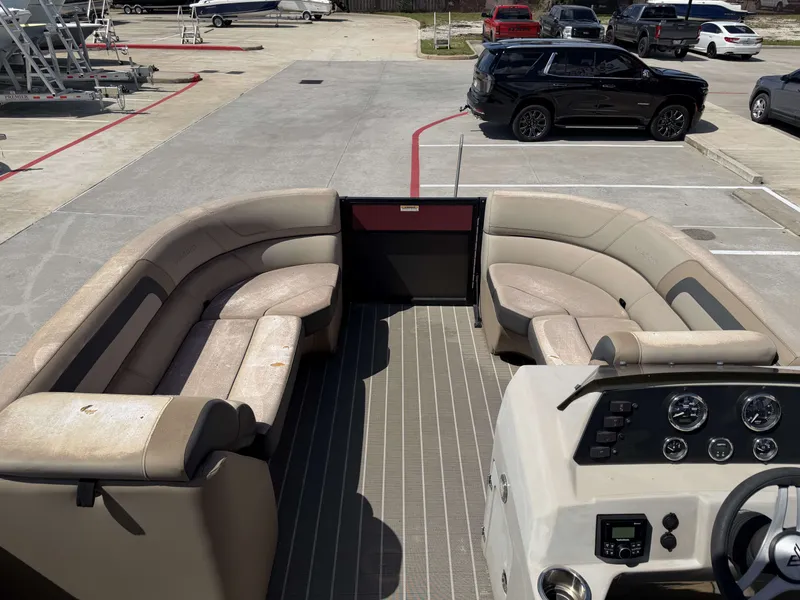 Slide: The Image of Viaggio L22U 2022 - 19