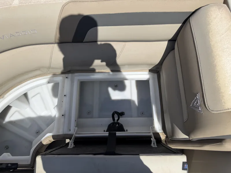 Slide: The Image of Viaggio L22U 2022 - 21