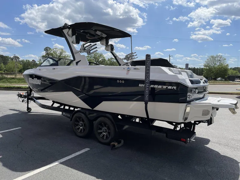 Slide: The Image of Malibu Wakesetter 25 LSV 2023 - 6
