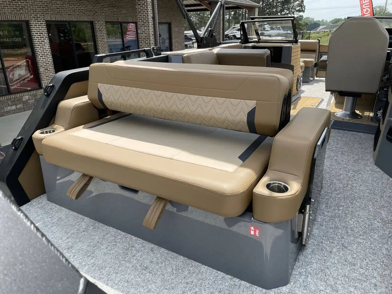 Slide: The Image of Revel RS25 2026 - 8