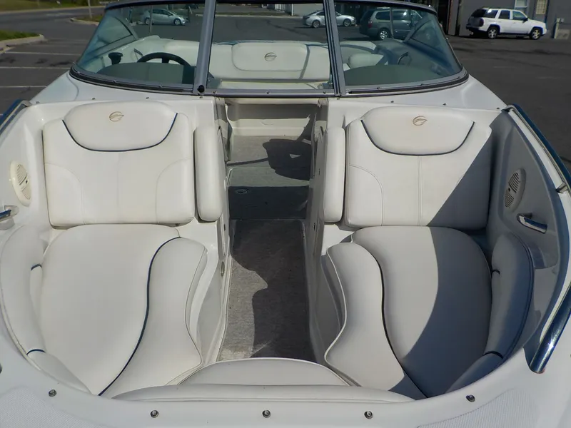 Slide: The Image of Crownline Boats Bowrider 226 LS 2005 - 15