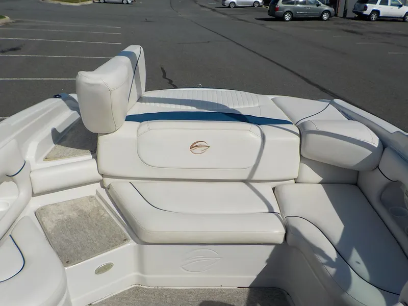 Slide: The Image of Crownline Boats Bowrider 226 LS 2005 - 8