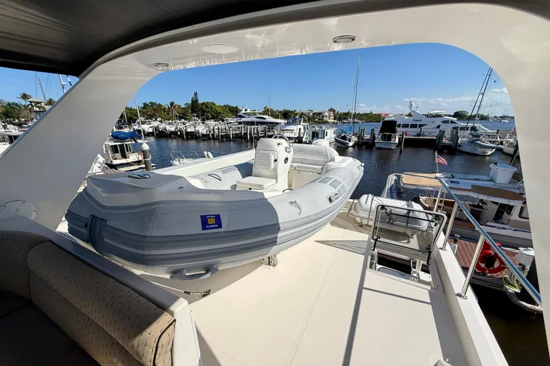 Slide: The Image of Luxurious bedroom interior of 2001 Pacific Mariner 65 Motoryacht with elegant furnishings. - 31