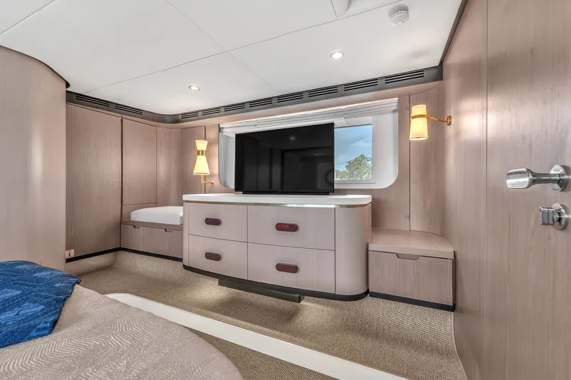 Slide: The Image of Luxurious interior of the 2023 Azimut 60 Fly yacht. - 38