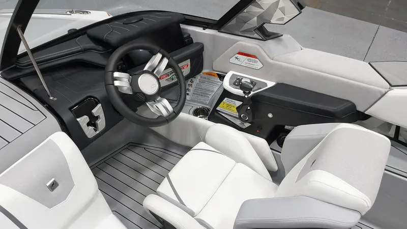 Slide: The Image of Nautique Ski 2025 - 7