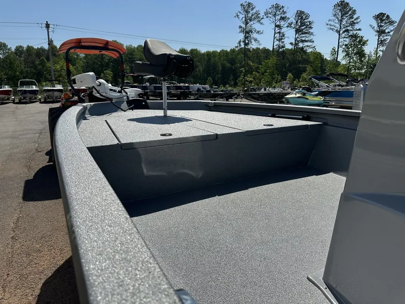 Slide: The Image of Xpress Hyper-Lift Bay Series 210 BAY-150HP 2026 - 5