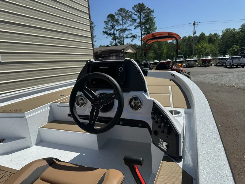 Slide: The Image of Xpress H18 Bass 2026 - 5