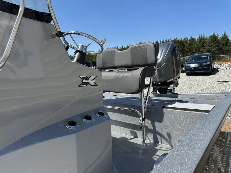 Slide: The Image of Xpress Hyper-Lift Bay Series 210 BAY-150HP 2026 - 4