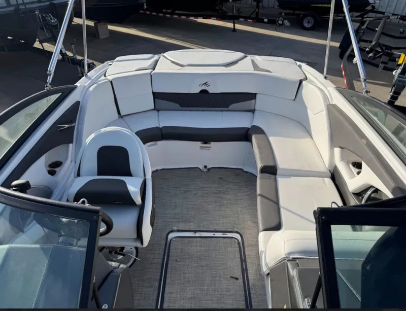 Slide: The Image of Monterey 224FS 2023 - 3