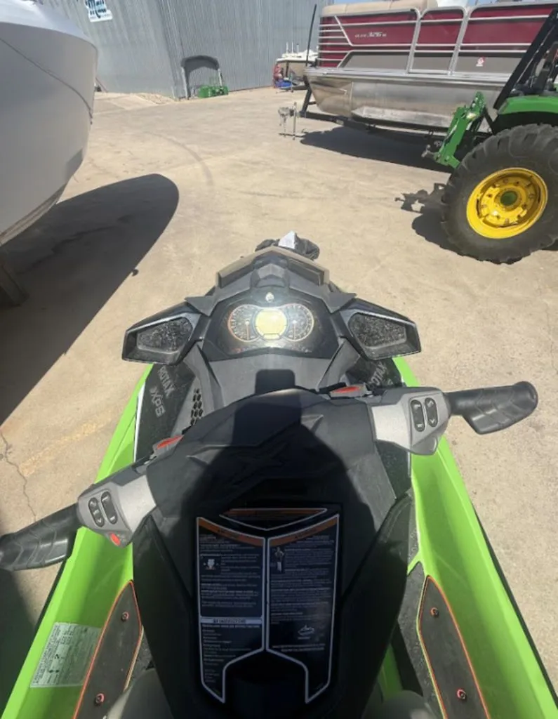 Slide: The Image of Sea-Doo GTR™-X® 230 2017 - 5