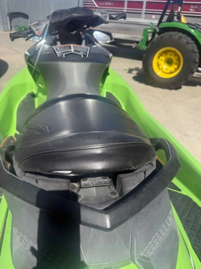 Slide: The Image of Sea-Doo GTR™-X® 230 2017 - 7