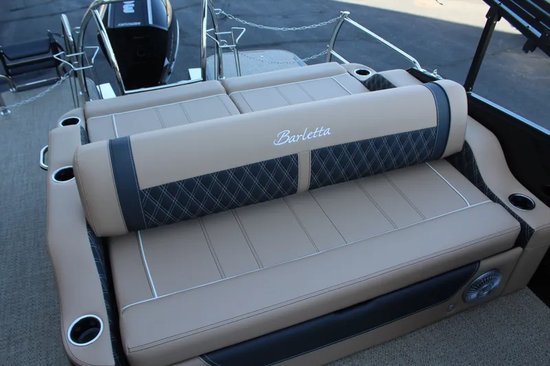 Slide: The Image of Barletta Lusso 23UC 2026 - 15