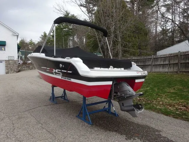 Slide: The Image of Four Winns 190 Horizon 2022 - 23