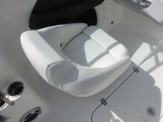 Slide: The Image of Caravelle 24 EBI 2014 - 10