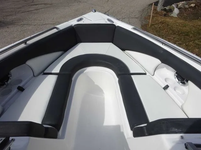 Slide: The Image of Caravelle 24 EBI 2014 - 17