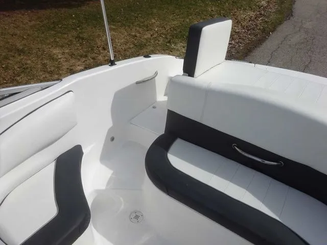 Slide: The Image of Caravelle 24 EBI 2014 - 19