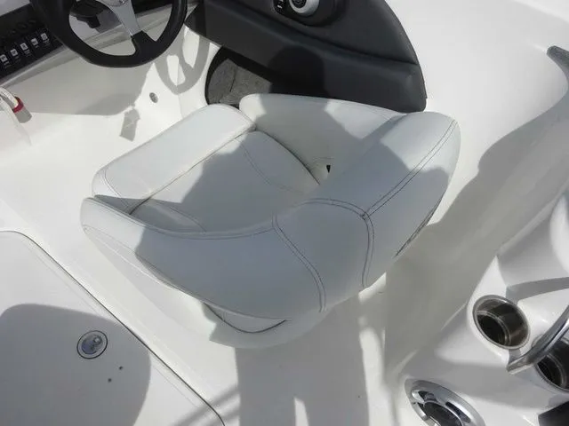 Slide: The Image of Caravelle 24 EBI 2014 - 7