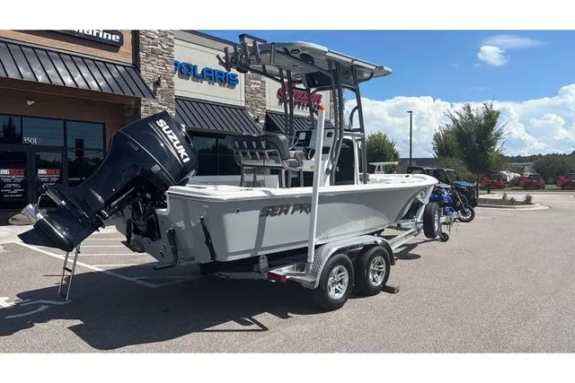 Slide: The Image of Sea Pro 210 DLX W200HP 2025 - 6