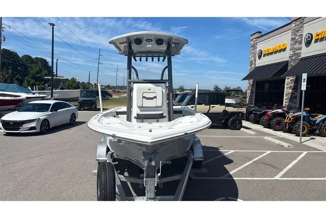 Slide: The Image of Sea Pro 210 DLX W200HP 2025 - 7