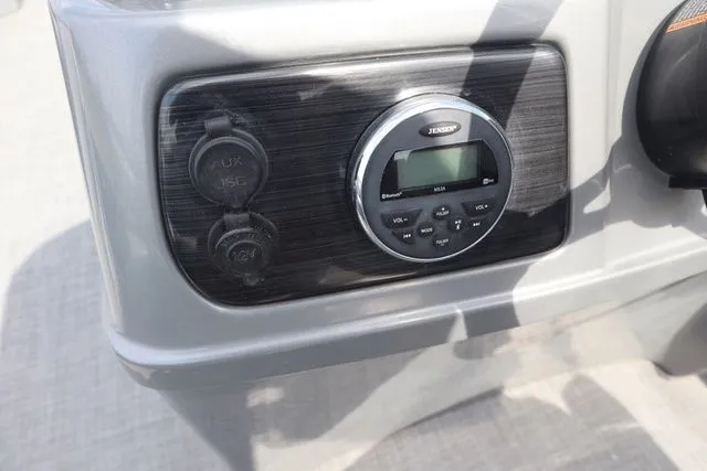 Slide: The Image of Lowe SF 232 2019 - 13