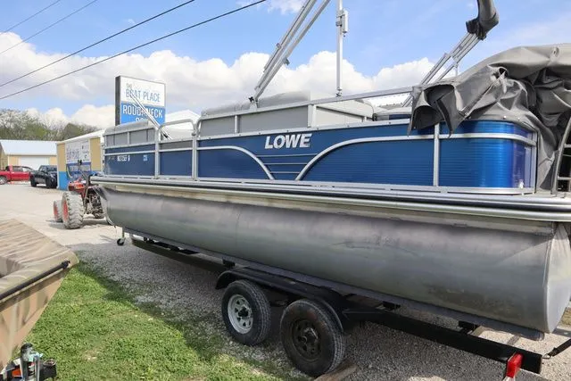 Slide: The Image of Lowe SF 232 2019 - 5