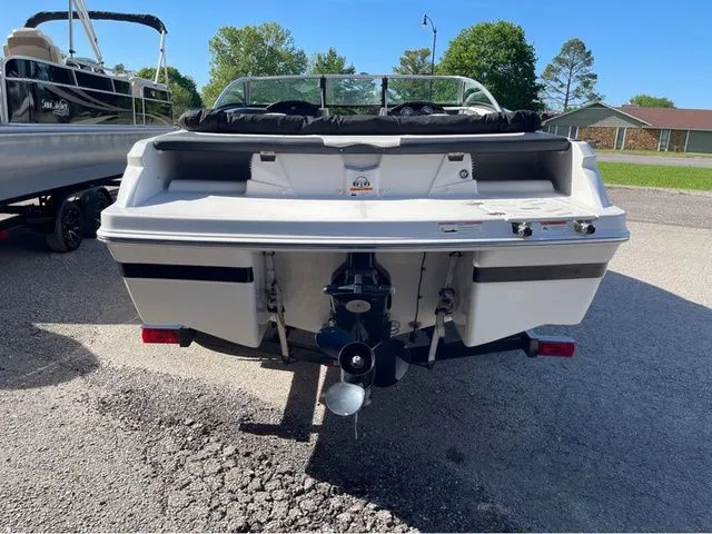 Slide: The Image of Four Winns 190 Freedom 2016 - 4