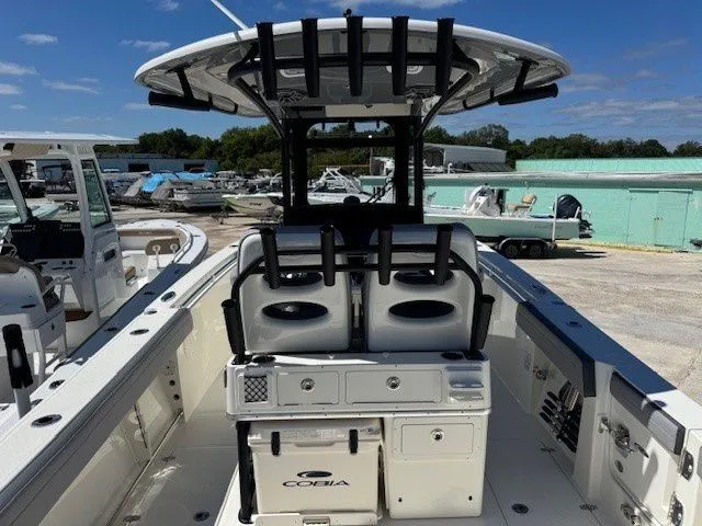 Slide: The Image of Cobia 265 Open Center Console 2026 - 62