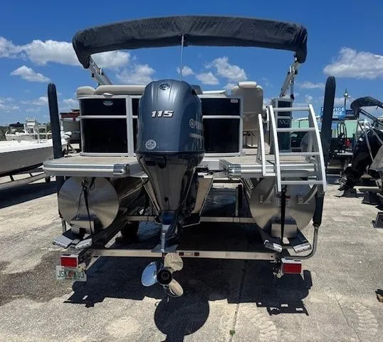 Slide: The Image of Bennington 21SLX 2018 - 3