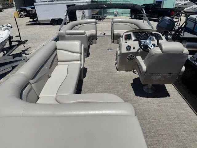 Slide: The Image of Bennington 21SLX 2018 - 4