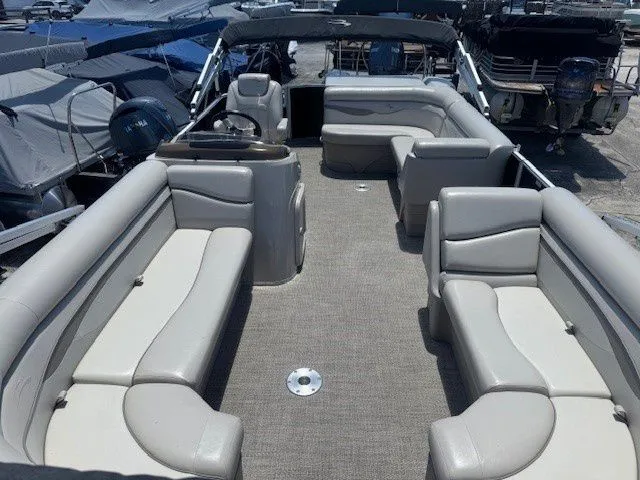 Slide: The Image of Bennington 21SLX 2018 - 9