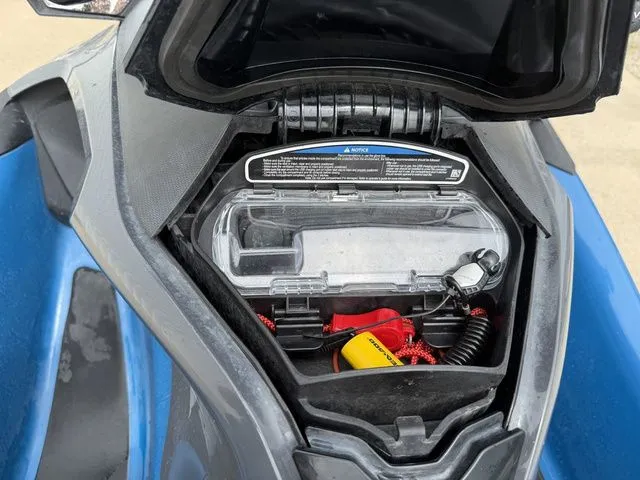 Slide: The Image of Sea-Doo GTX 170 IBR 2020 - 14