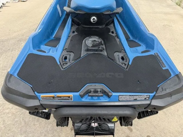 Slide: The Image of Sea-Doo GTX 170 IBR 2020 - 9