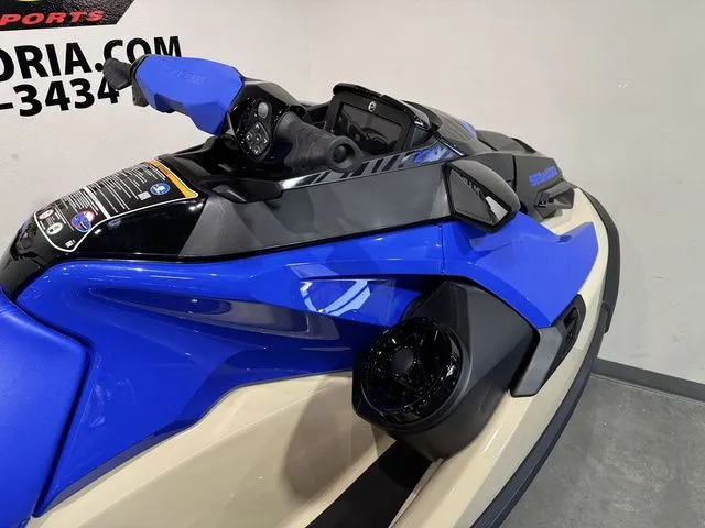 Slide: The Image of Sea-Doo Wake 2026 - 11