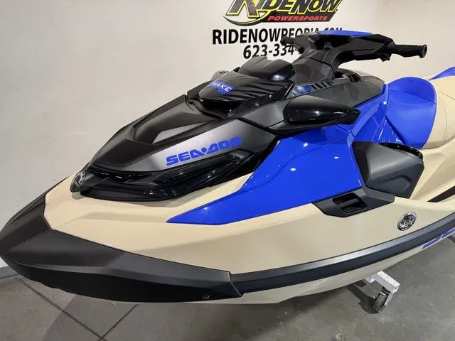 Slide: The Image of Sea-Doo Wake 2026 - 13