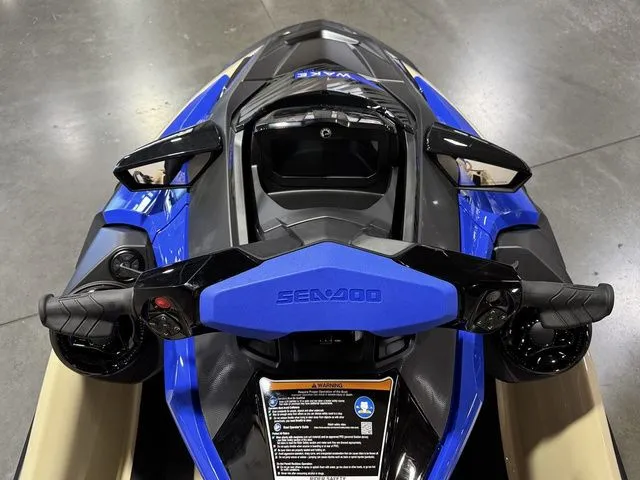 Slide: The Image of Sea-Doo Wake 2026 - 18