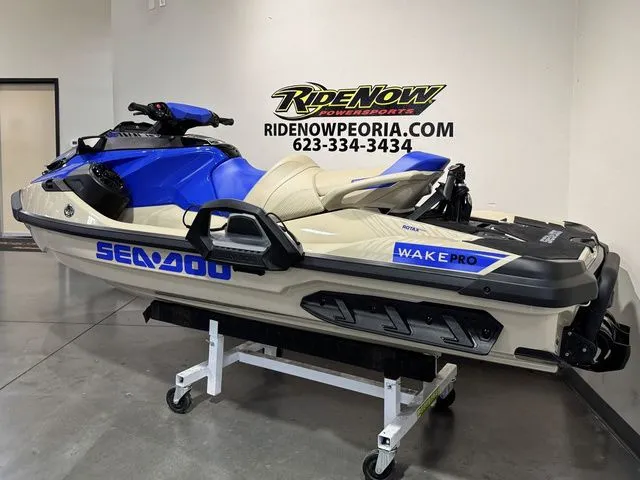 Slide: The Image of Sea-Doo Wake 2026 - 6