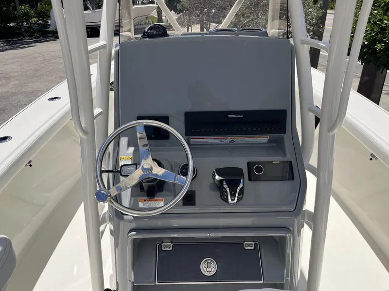 Slide: The Image of Pathfinder 2700 Open 2026 - 12