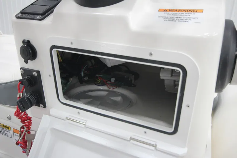 Slide: The Image of Zodiac Yachtline 440 DL NEO 60hp control panel, detailed view, year 2026. - 12