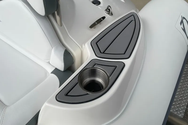 Slide: The Image of Zodiac Yachtline 440 DL NEO 2026, seating area with cup holder. - 15