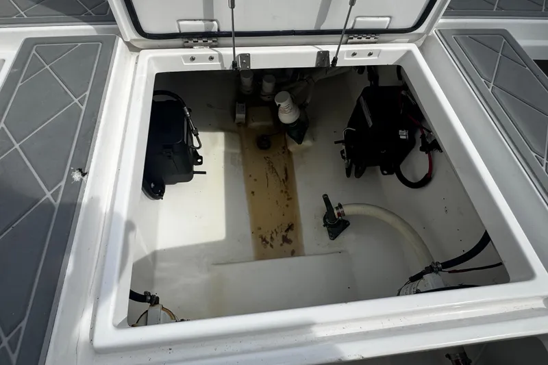 Slide: The Image of Belzona 32 CC 2015 storage compartment with technical components. - 23