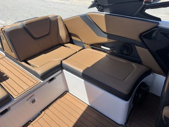 Slide: The Image of Yamaha 252SD 2026 - 20