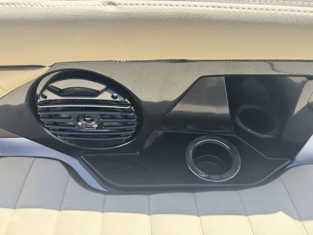 Slide: The Image of Yamaha 255 FSH Sport E 2026 - 21