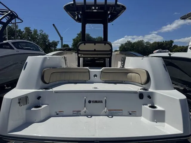 Slide: The Image of Yamaha 255 FSH Sport E 2026 - 3