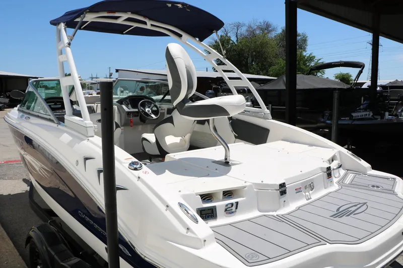 Slide: The Image of 2023 Chaparral 21 SSi Ski & Fish boat with sleek design and comfortable seating. - 11