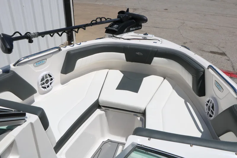 Slide: The Image of 2023 Chaparral 21 SSi Ski & Fish boat interior with seating and speakers. - 33