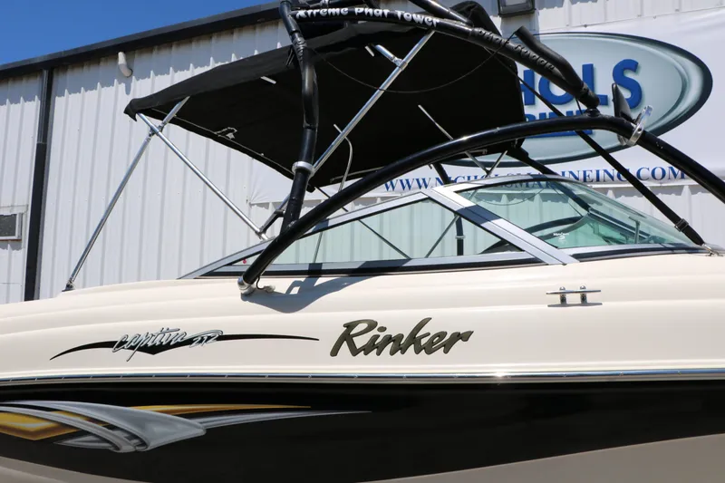 Slide: The Image of Rinker 212 Captiva Bowrider 2004 - 12