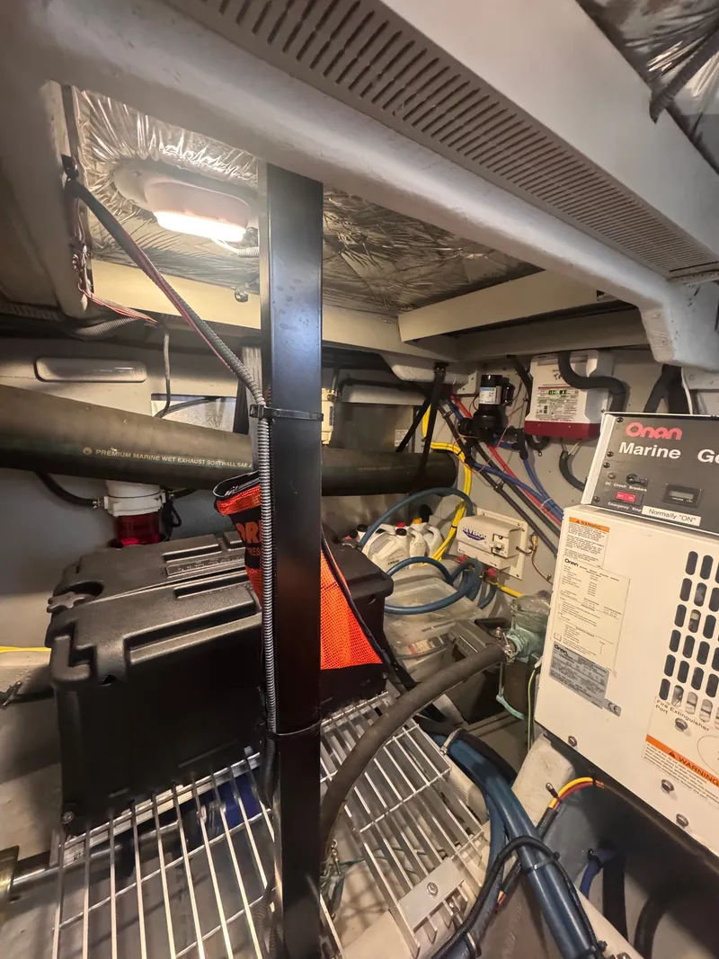 Slide: The Image of Meridian 411 Sedan 2007 - 31