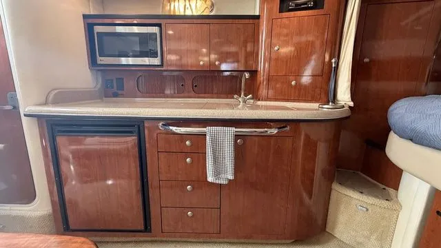 Slide: The Image of Sea Ray 340 2006 - 10